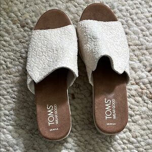 TOMS Women's Cream Slide Sandals